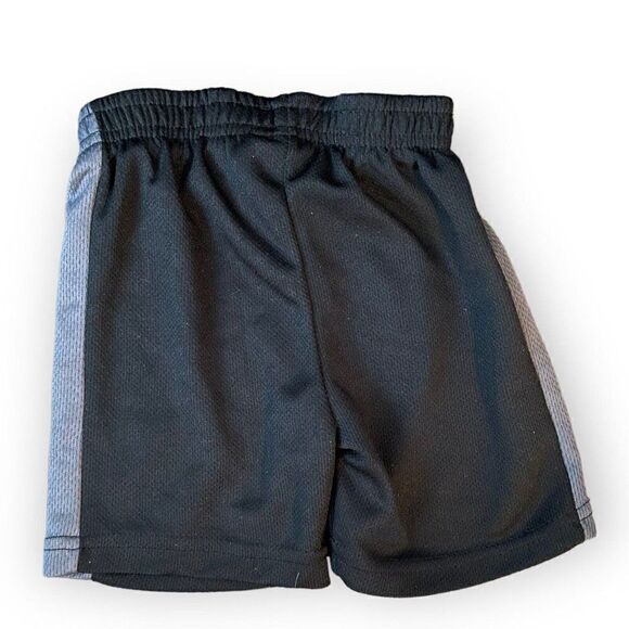 Batman Toddler Boy Black Batman Shorts Size 2T Casual Play DC Comics Basketball - Picture 3 of 5